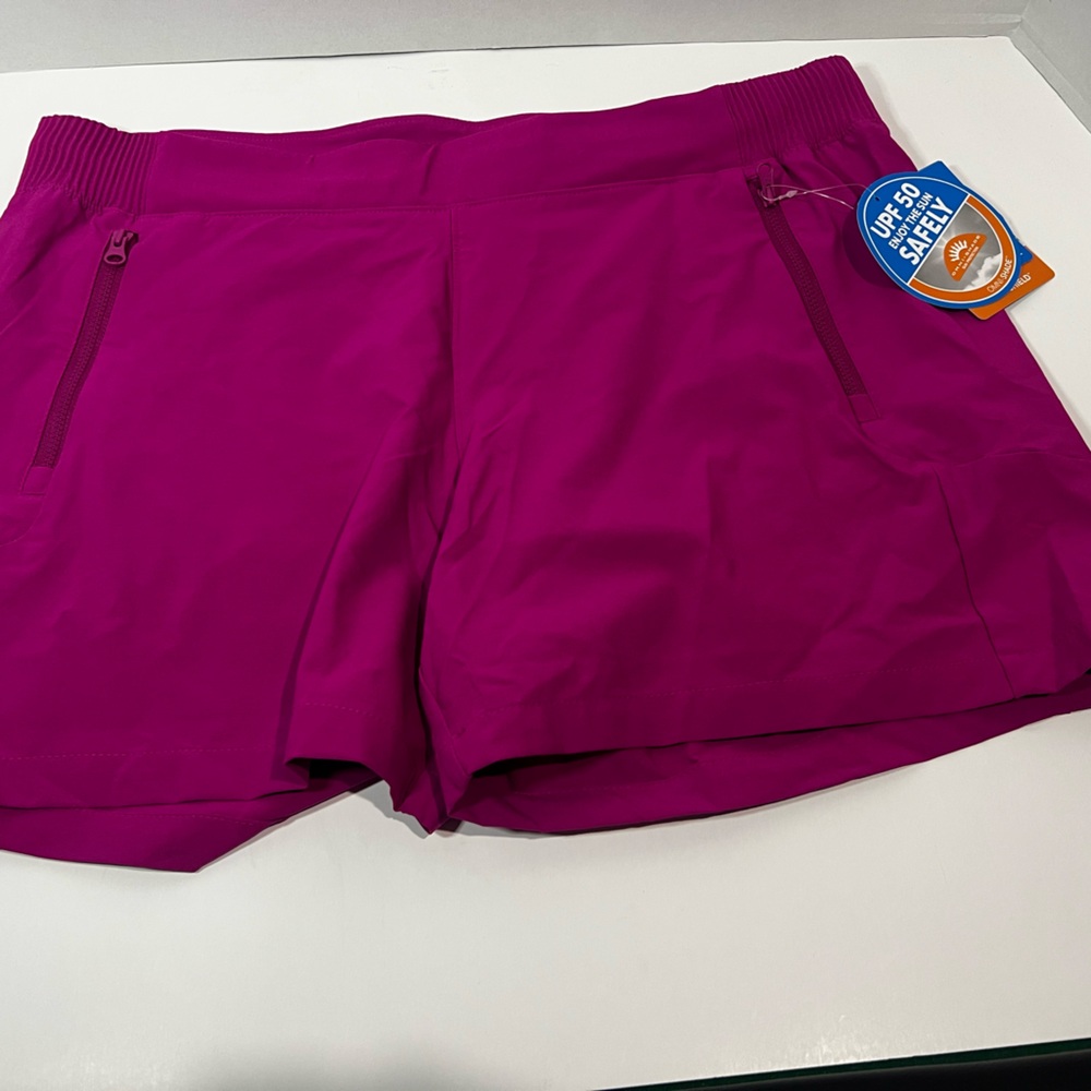 Women's Columbia PFG Shorts in Vibrant Magenta